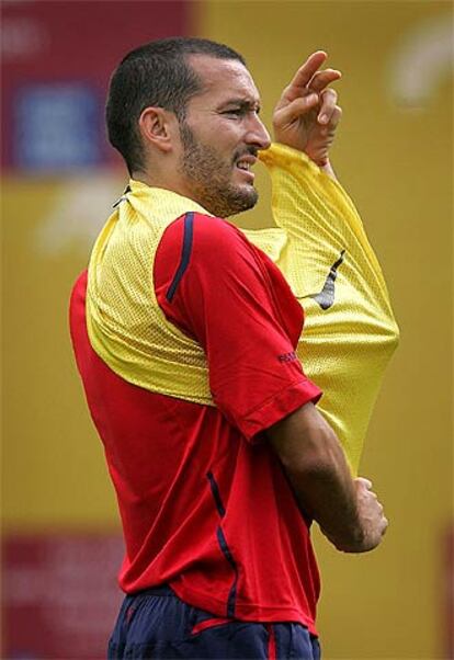 Gianluca Zambrotta, en un entrenamiento de ayer en Barcelona.