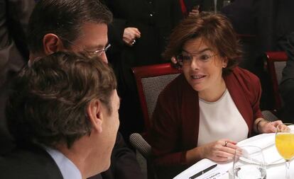 Soraya Sáenz de Santamaría en el desayuno informativo del presidente de la Xunta de Galicia.