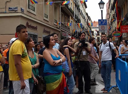 Entre aplausos, Silva ha señalado que "2008 es el año de las lesbianas", mientras que Eva Hache ha resaltado que este año "todas las lesbianas -porque todas lo somos- nos hacemos visibles para decir ¡basta ya!, por favor". Las lesbianas "decimos basta a que se nos ignore en los medios de comunicación, a que se nos ningunee en las políticas destinadas a mujeres y a que nuestra sexualidad se niegue o se considere de segunda", ha apuntado Silva.