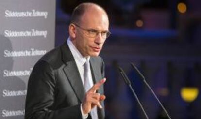 El primer ministro italiano, Enrico Letta, habla en un foro del diario alemán Süddeutsche Zeitung, en Berlín, Alemania.