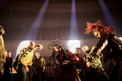 Una escena grupal de la obra ‘Las indias galantes’, en el Auditorium de la Seine, en París, el pasado 21 de mayo.