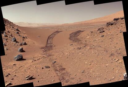 Esta fotografía de la duna fue hecha en el día marciano 538. El rover condujo sobre la duna durante tres días