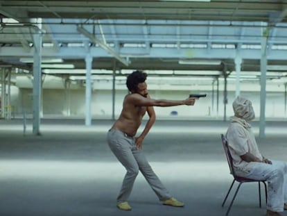 Trecho do vídeo ‘This is America’, de Childish Gambino.