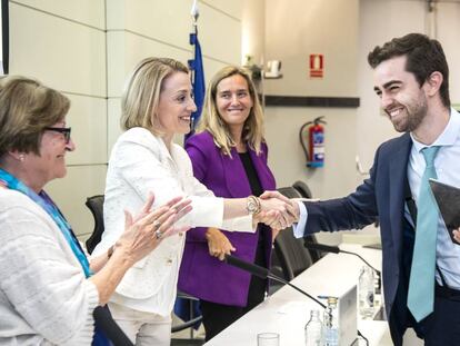 Enrique Fayos, ganador del premio José María Cervelló de Derecho de los Negocios