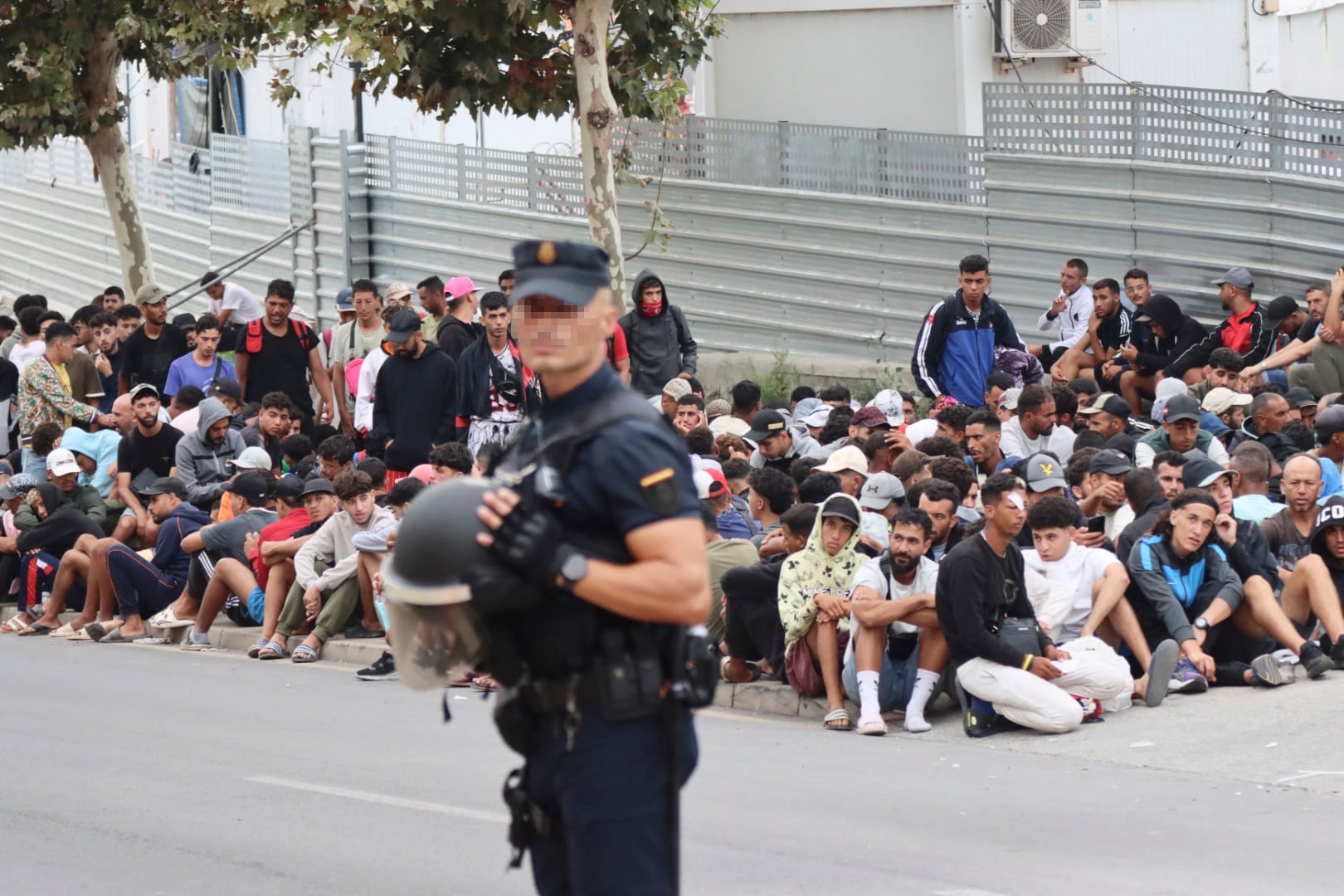 Última hora de la entrada de inmigrantes a Ceuta, en directo | Vivas reclama el apoyo “de todos los españoles” y llama a sumarse a las protestas de mañana