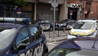 Coches patrulla de la Policía Municipal en una foto de archivo.