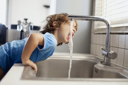 El agua es una maravilla natural. 