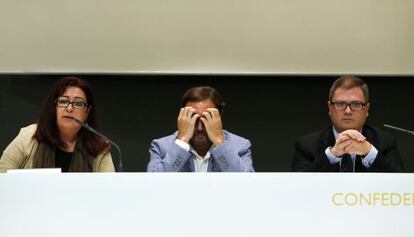 Teresa Altarejos, Manuel Espinar y Luis Mart&iacute; en la presentaci&oacute;n de los resultados econ&oacute;micos de la temporada de verano 2013.