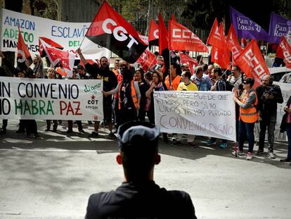 Trabajadores de Amazon se manifestan en Madrid