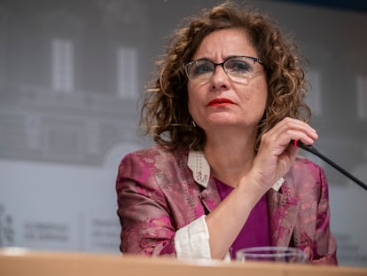 La ministra de Hacienda, María Jesús Montero, presentaba este jueves el paquete de medidas fiscales del Gobierno en la sede del ministerio.