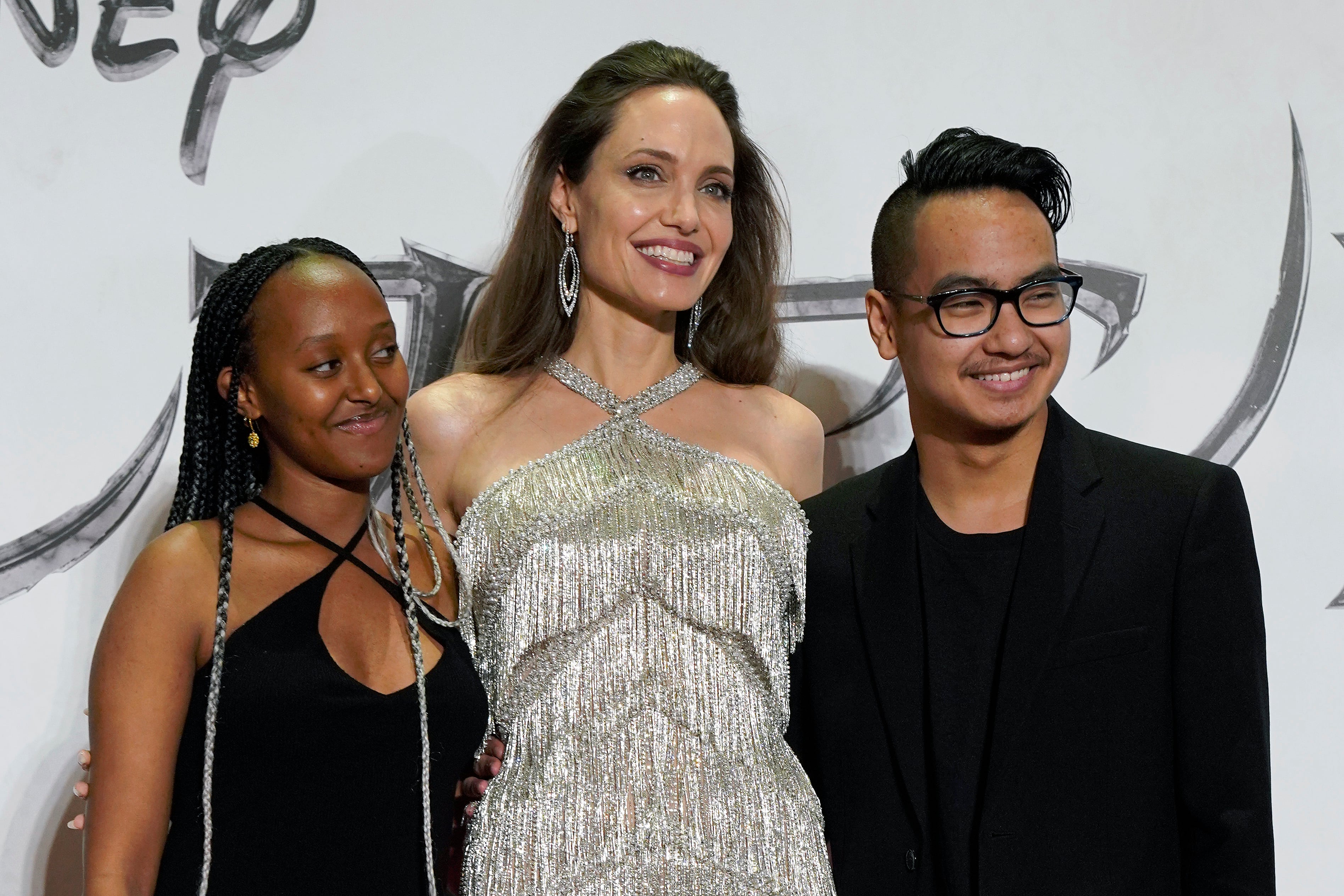 Zahara y Maddox, los hijos mayores de Angelina Jolie y Brad Pitt, ya tienen fecha para borrarse el apellido paterno