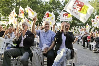 P&eacute;rez, Lara y Gordo, en un acto durante la campa&ntilde;a de las elecciones de 2011.