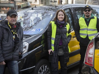 Fernando, Montse i Matias, taxistes en vaga a Barcelona.