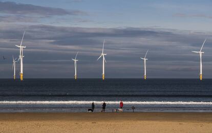 Aerogeneradores marinos en Middlesbrough, en el noreste de Inglaterra.