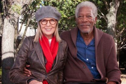 Diane Keaton y Morgan Freeman, en 'Ático sin ascensor'.