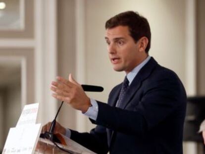 Casado destaca su “excelente relación” con el líder del partido, “la derecha nueva”