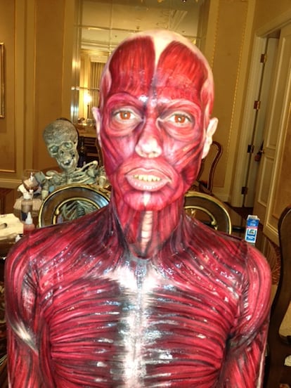 Heidi Klum, en una foto que colgó en su Twitter justo antes de estrenar su disfraz en su fiesta de Halloween de 2011