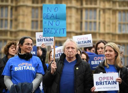 Manifestantes en Londres contra de la salida de Reino Unido de la UE.