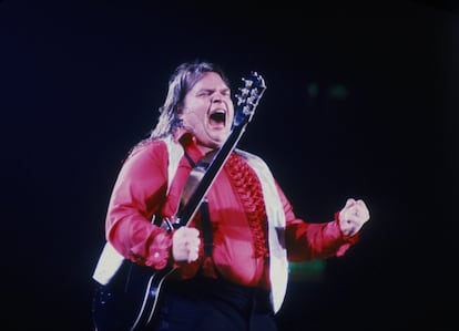 Meat Loaf, durante un concierto en 1977. Nacido en Dallas, Texas, se mud a Los ?ngeles. Su apodo Meat Loaf significa Trozo de carne o Pastel de carne en ingls y se lo puso uno de sus profesores de deporte cuando ya viva en la ciudad californiana.