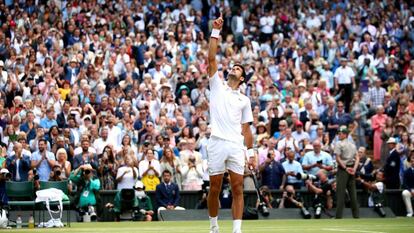 Djokovic celebra seu triunfo contra Federer.