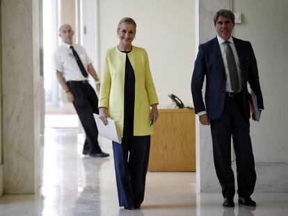 Cristina Cifuentes y Ángel Garrido, cuando ambos eran presidenta y consejero de Vicepresidencia, respectivamente.