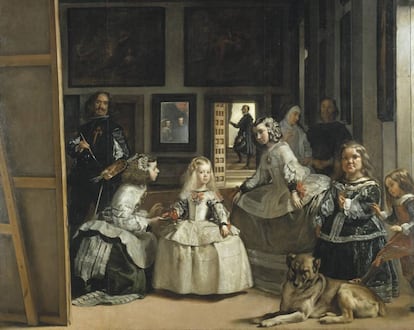 En 'Las meninas' aparecen retratadas once personas: la infanta Margarita (en el centro), a la que atienden las meninas doña María Agustina Sarmiento y doña Isabel de Velasco, Velázquez (autorretratado a la izquierda), los enanos Mari Bárbola y Nicolasito Pertusato, doña Marcela de Ulloa junto a un guardadamas, el aposentador José Nieto (al fondo) y los reyes Felipe IV y Mariana de Austria (reflejados en el espejo).