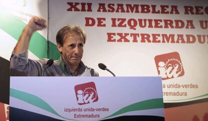 El reelegido l&iacute;der de IU de Extremadura, Pedro Escobar. 