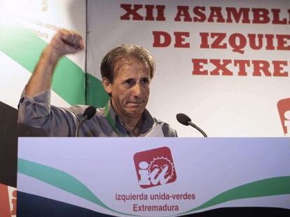 El reelegido l&iacute;der de IU de Extremadura, Pedro Escobar. 