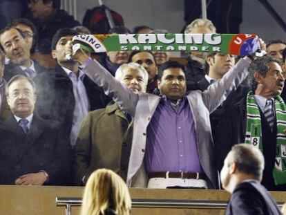 Alí Syed, en el palco de El Sardinero durante un partido contra el Real Madrid en 2011.