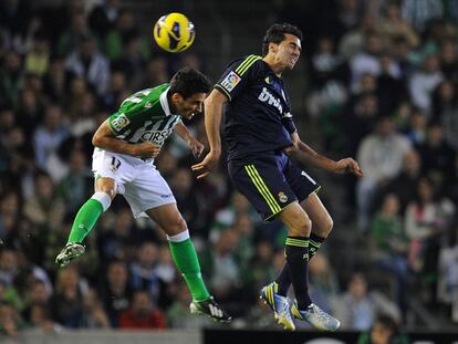 Albeloa salta con Juan Carlos.