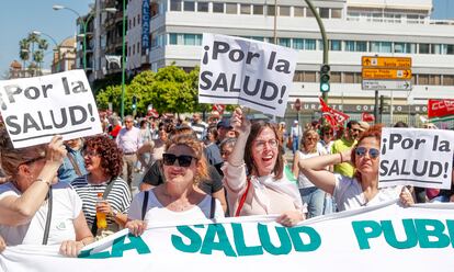 Manifestación contra la privatización de la sanidad en Sevilla, el pasado 26 de marzo.