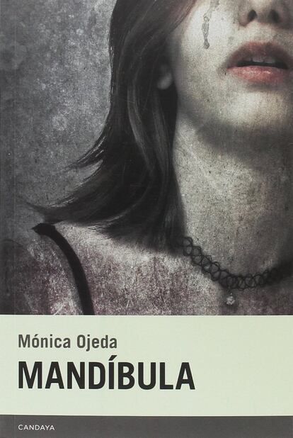 Antologada en la selección de autores latinoamericanos jóvenes 'Bogotá 39', la escritora ecuatoriana (Guayaquil, 1988) se ha convertido en una de las revelaciones del año con su segunda novela: una historia de adolescentes en un colegio del Opus y una escritora en estado de gracia. Mundo 'millennial', gran literatura. - 'Mandíbula'. Mónica Ojeda. Candaya.