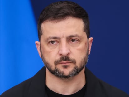 El presidente ucranio, Volodímir Zelenski, habla durante una rueda de prensa en Bruselas el domingo.