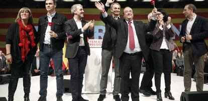 El candidato del PSC a la presidencia de la Generalitat, Miquel Iceta, tras su intervenci&oacute;n en el acto central de campa&ntilde;a celebrado en Barcelona. 
