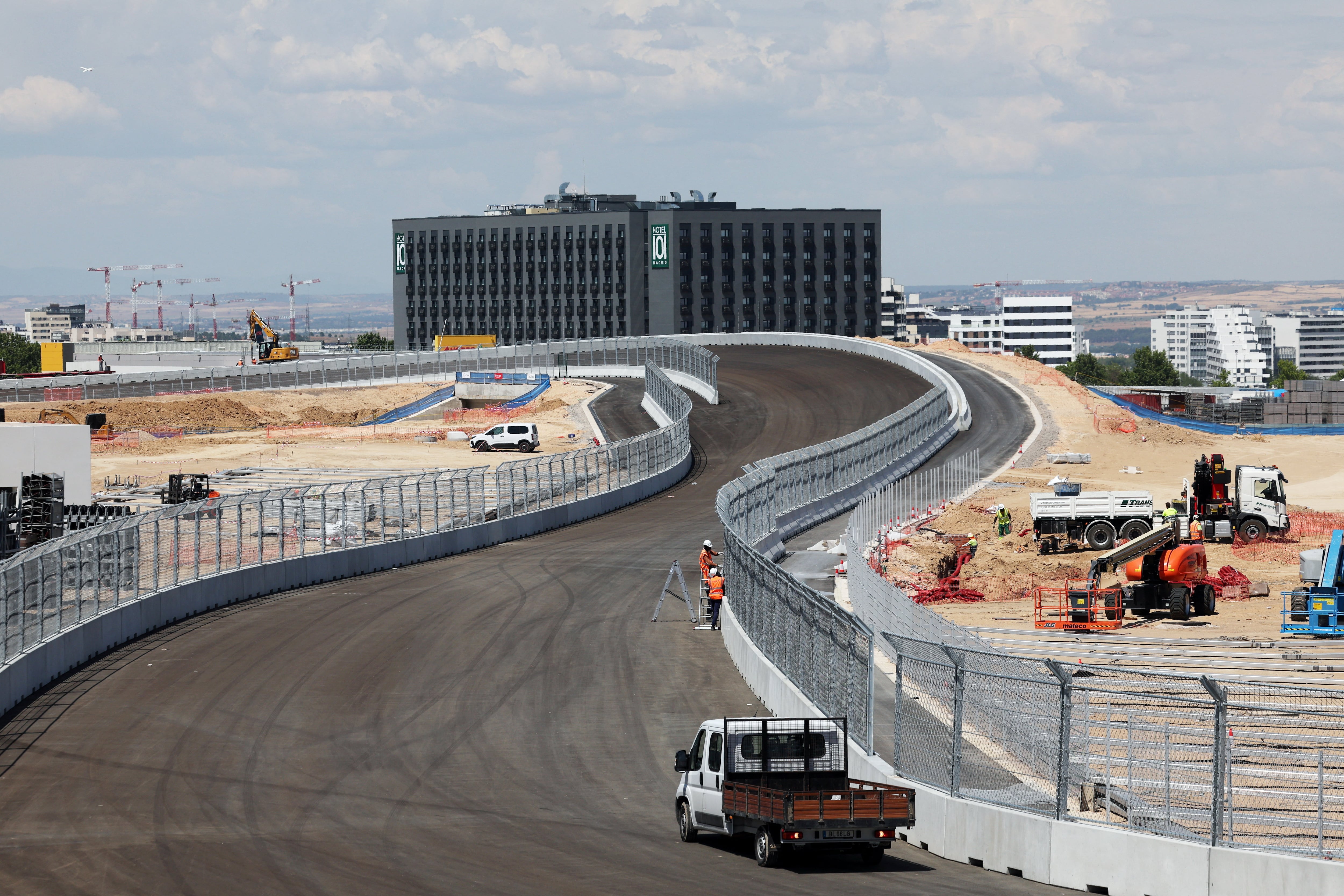 El laboratorio de la F1 en Madrid: se buscan vecinos que presten sus casas para medir las vibraciones y ver si crea un efecto ‘isla de calor’