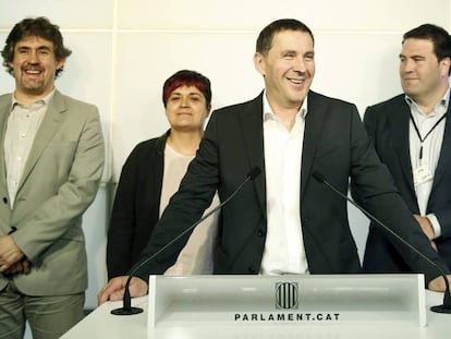 Otegi i membres de la seva coalició al Parlament de Catalunya.