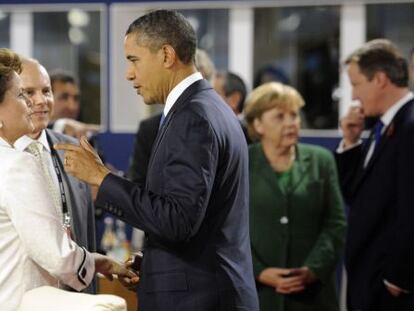 La presidenta de Brasil, Dilma Rousseff, conversa con el presidente de EE UU, Barack Obama en la cumbre del G-20 de noviembre.