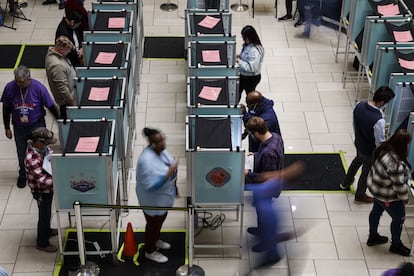 Voters at a polling station in Las Vegas.