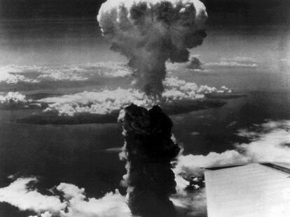 L’any 1958, Günther Anders viatja al Japó amb motiu del IV Congrès Mundial contra les Bombes Atòmiques i d’Hidrogen.