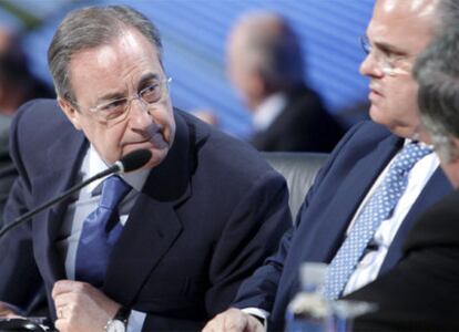 El presidente de ACS, Florentino Pérez, durante la reunión con los accionistas.