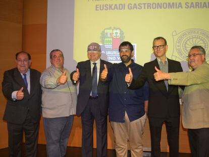 Galardonados con los Premios Euskadi de Gastronomía, en Vitoria.