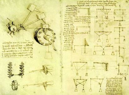 Los dibujos de Leonardo reflejan una peculiarísima visión del espacio. Los textos son subsidiarios.