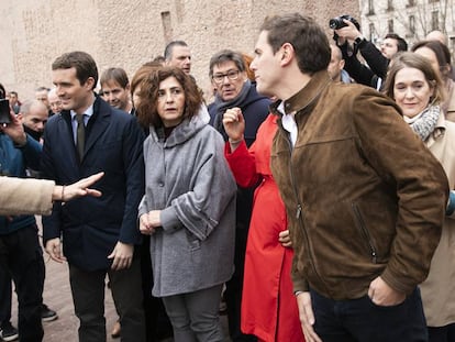 Acto por la unidad de España en la Plaza de Colón (Madrid). 