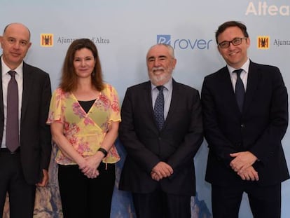 Alfredo Rodriguez, presidente de Rover; María José Rallo, Secretaria general de Transportes; Francesc Sánchez, director general de la APV, y Diego Yagüe, CEO de Rover Maritime.