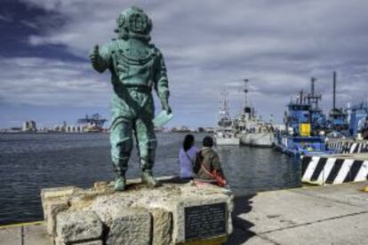 Escultura de Humberto Peraza en el puerto de Veracruz (México)