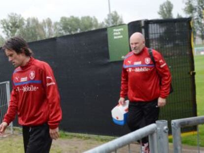 Rosicky, al concluir el entrenamiento.