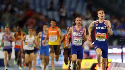 Mechaal, en el sprint final de los 5.000m, el viernes pasado, que ganó Jakob Ingebrigtsen.