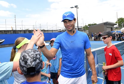 BRISBANE, AUSTRALIA - JANUARY 05: Rafael Nadal meets with young tennis players chosen for his Rafa Nadal Tennis Academy during day seven of the 2019 Brisbane International at Pat Rafter Arena on January 05, 2019 in Brisbane, Australia. (Photo by Bradley Kanaris/Getty Images)