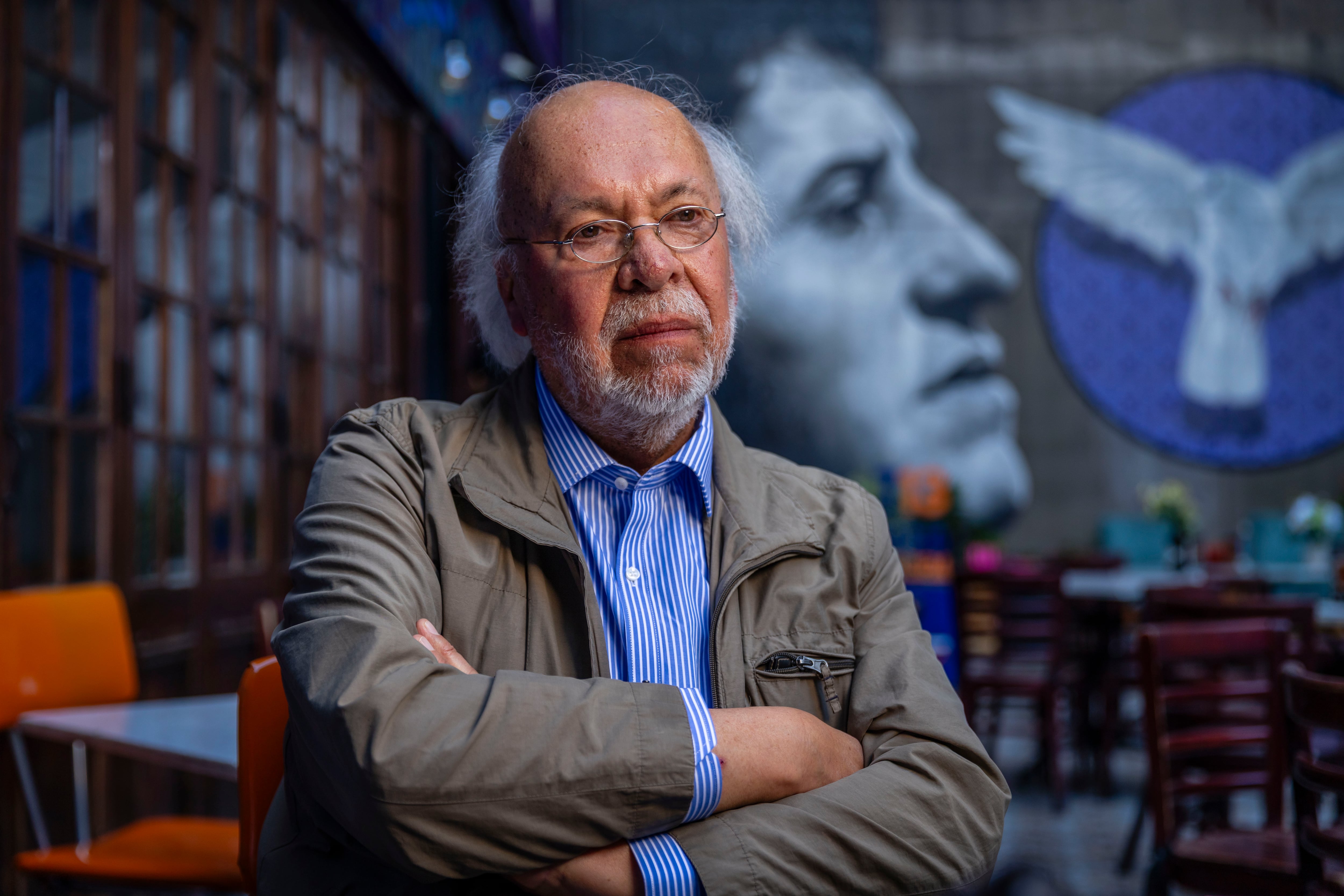  Antonio Martínez en el Bar Liguria, en Santiago.