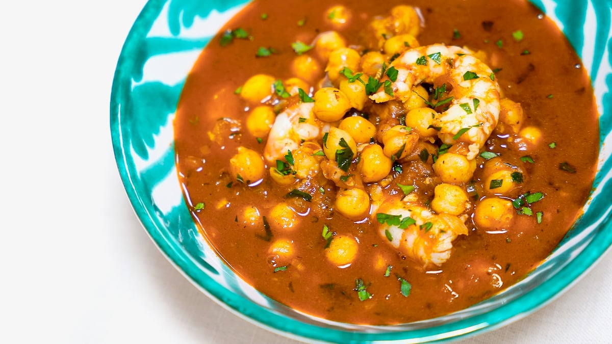 Cocina caliente andaluza: 12 recetas de sopas, guisos y potajes para celebrar el 28F